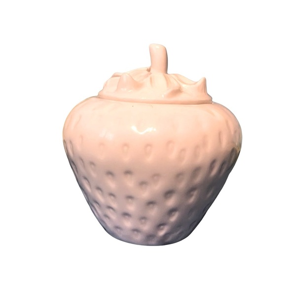 Vintage Graces Teaware White Bisque Porcelain Sculpted Strawberry Cream & Sugar - Picture 4 of 15